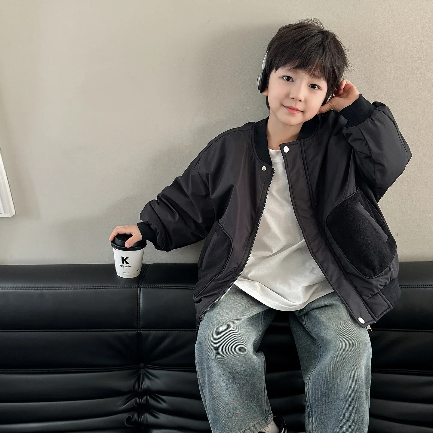 Children's Winter Clothing Korean Version Baby Cotton Clothing Imitation Rabbit Hair Thickened Boys' Fashionable Jacket Trend
Children's Winter Clothing Korean Version Baby Cotton Clothing Imitation Rabbit Hair Thickened Boys' Fashionable Jacket Trend