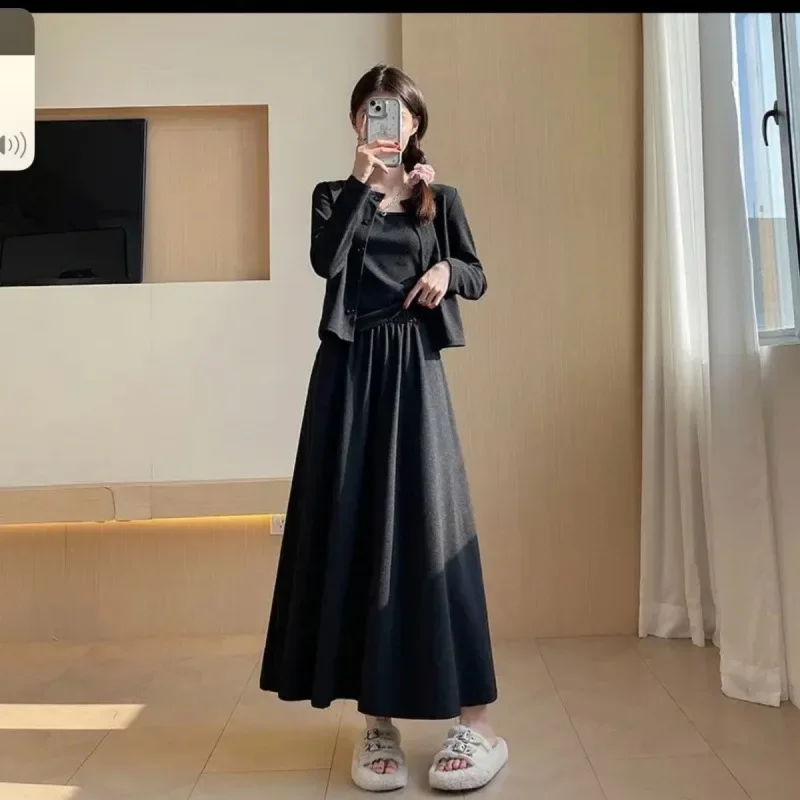 Новинка 2025, вязаный кардиган, юбка на бретелях, комплект из трех предметов, модная утягивающая креативная женская повседневная юбка, длина до пола 
Новинка 2025, вязаный кардиган, юбка на бретелях, комплект из трех предметов, модная утягивающая креативная женская повседневная юбка, длина до пола