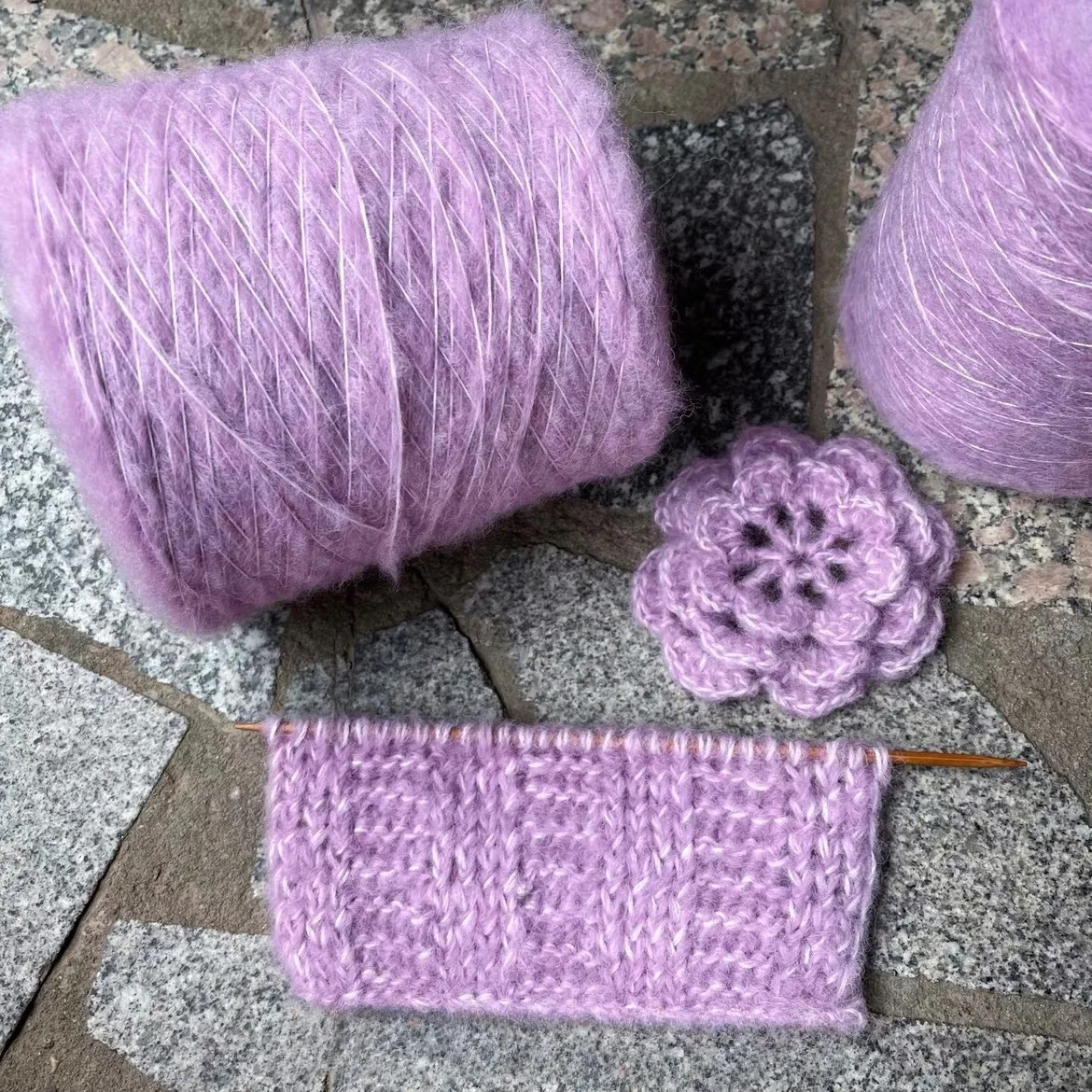 Soft Medium-Thick Spray Wool Yarn Hand Knitting Material for Sweater Making Yang Xing Jing Brand Woolen Yarn Spool Price
Soft Medium-Thick Spray Wool Yarn Hand Knitting Material for Sweater Making Yang Xing Jing Brand Woolen Yarn Spool Price