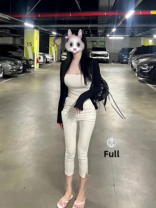 Slimming High Waist Capri Jeans Korean Women's Sensation Fitted Denim Pants Tummy Control Side Slit Stretchy Thin Denim
Slimming High Waist Capri Jeans Korean Women's Sensation Fitted Denim Pants Tummy Control Side Slit Stretchy Thin Denim