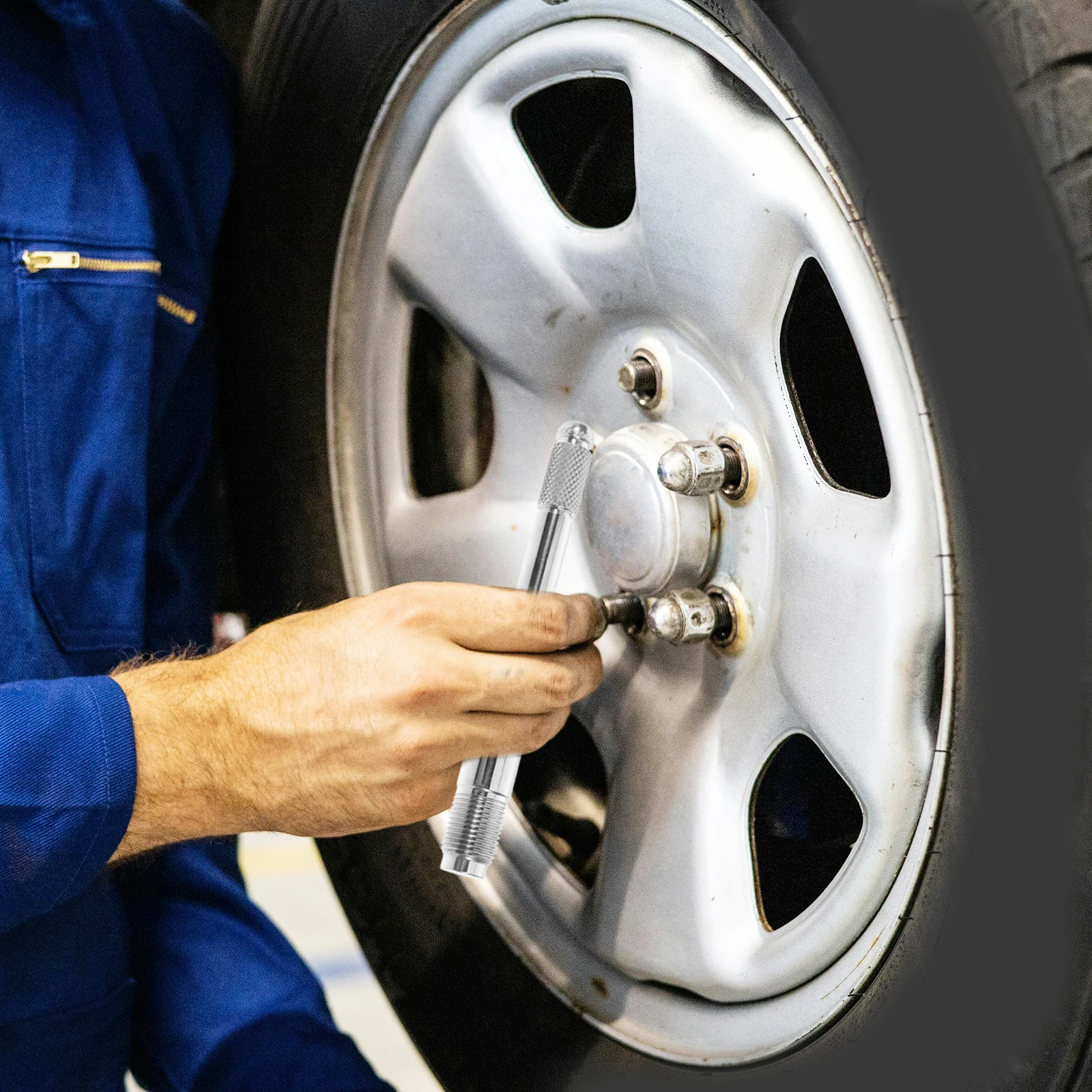 Stainless Steel Wheel Alignment Pin Automotive Mechanic Emergency Tire Changing Durable *1.5 Nut Remover Compact Portable 
Stainless Steel Wheel Alignment Pin Automotive Mechanic Emergency Tire Changing Durable *1.5 Nut Remover Compact Portable
