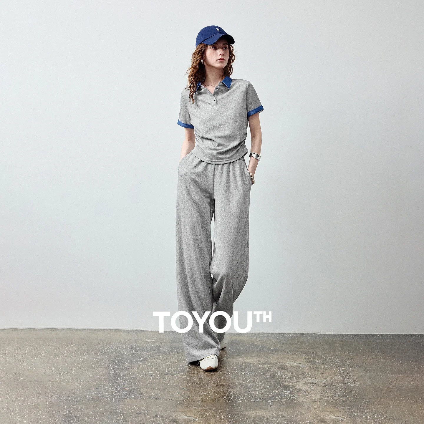 TOYOUTH Women Two Piece Set Summer 2026 Intellectual Sports Style Color Block Waist Cinching T Shirt Wide Leg Casual Pants
TOYOUTH Women Two Piece Set Summer 2026 Intellectual Sports Style Color Block Waist Cinching T Shirt Wide Leg Casual Pants