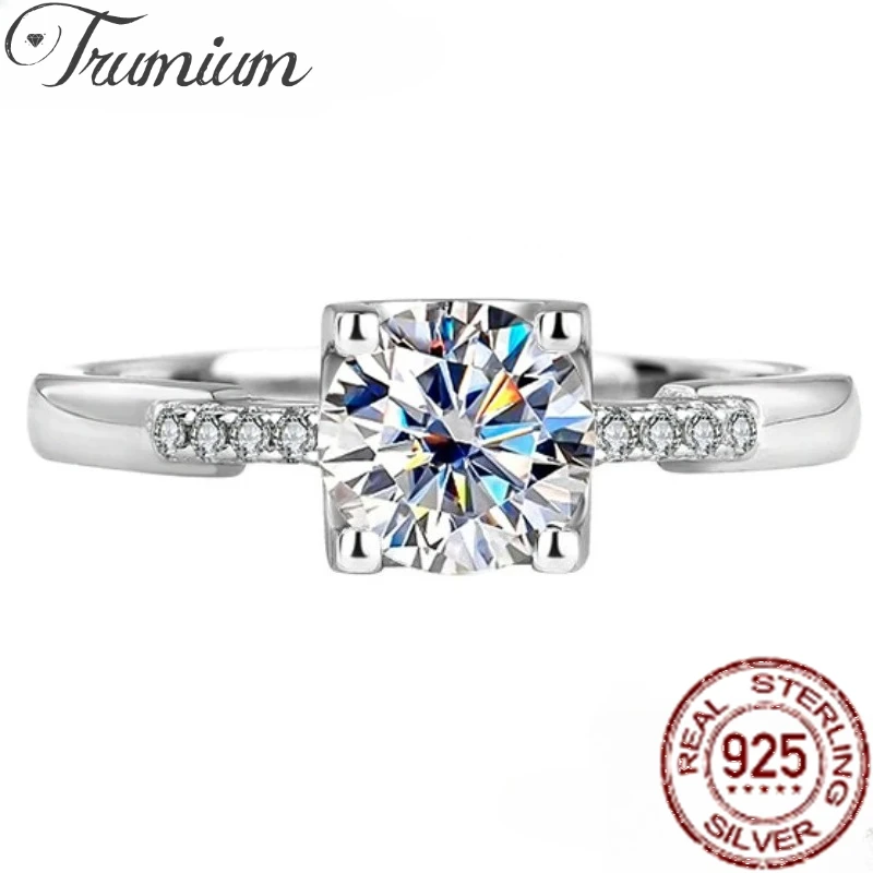 Trumium 1CT VVS1 D Color Round Moissanite Rings for Women s925 Sterling Silver Engagement Promise Ring Wedding Jewelry
Trumium 1CT VVS1 D Color Round Moissanite Rings for Women s925 Sterling Silver Engagement Promise Ring Wedding Jewelry