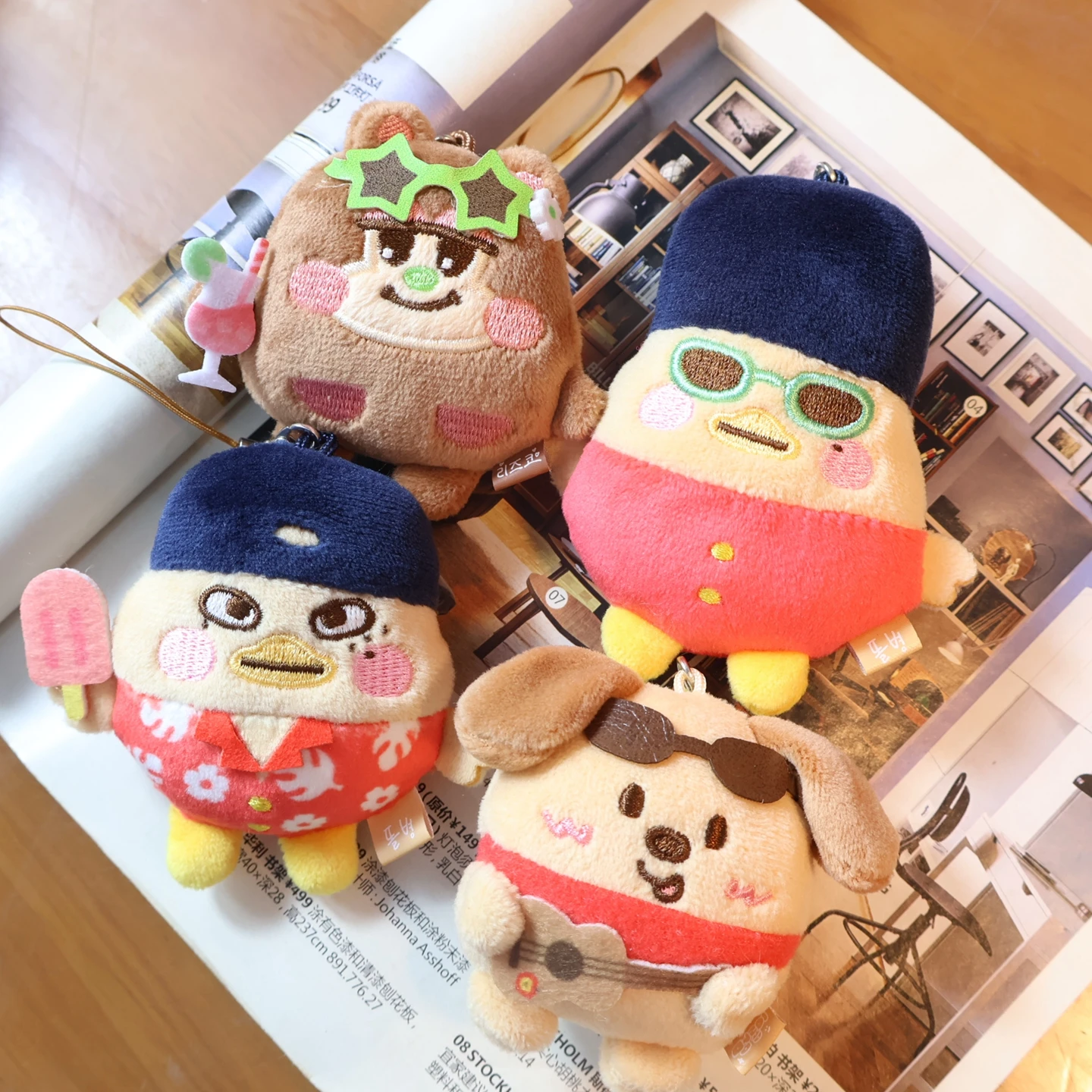 7CM Ddori Cute Plush Pendant Doll Toys Mini Sunglasses Bean Soldier Summer Vacation Chestnut Buckle Pendant
7CM Ddori Cute Plush Pendant Doll Toys Mini Sunglasses Bean Soldier Summer Vacation Chestnut Buckle Pendant