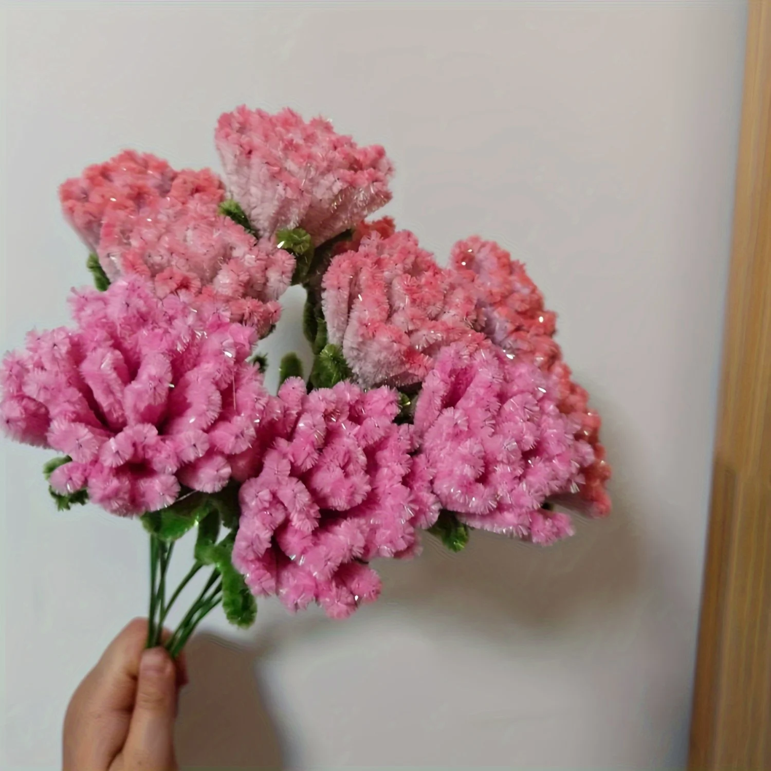 500pcs Shiny Pink Pipe Cleaners, Luxury Handmade Set With Five Different Combinations Of Pink And White Chenille Stems, Glitter
500pcs Shiny Pink Pipe Cleaners, Luxury Handmade Set With Five Different Combinations Of Pink And White Chenille Stems, Glitter