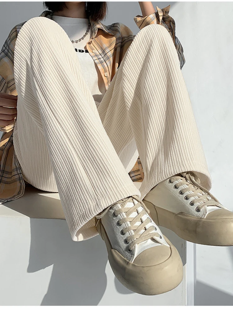 Vintage Solid Chenille Women Pants High Waist Wide Leg Straight Pant Loose Casual Lady Trousers Mopping Pant Fashion Streetwear
Vintage Solid Chenille Women Pants High Waist Wide Leg Straight Pant Loose Casual Lady Trousers Mopping Pant Fashion Streetwear