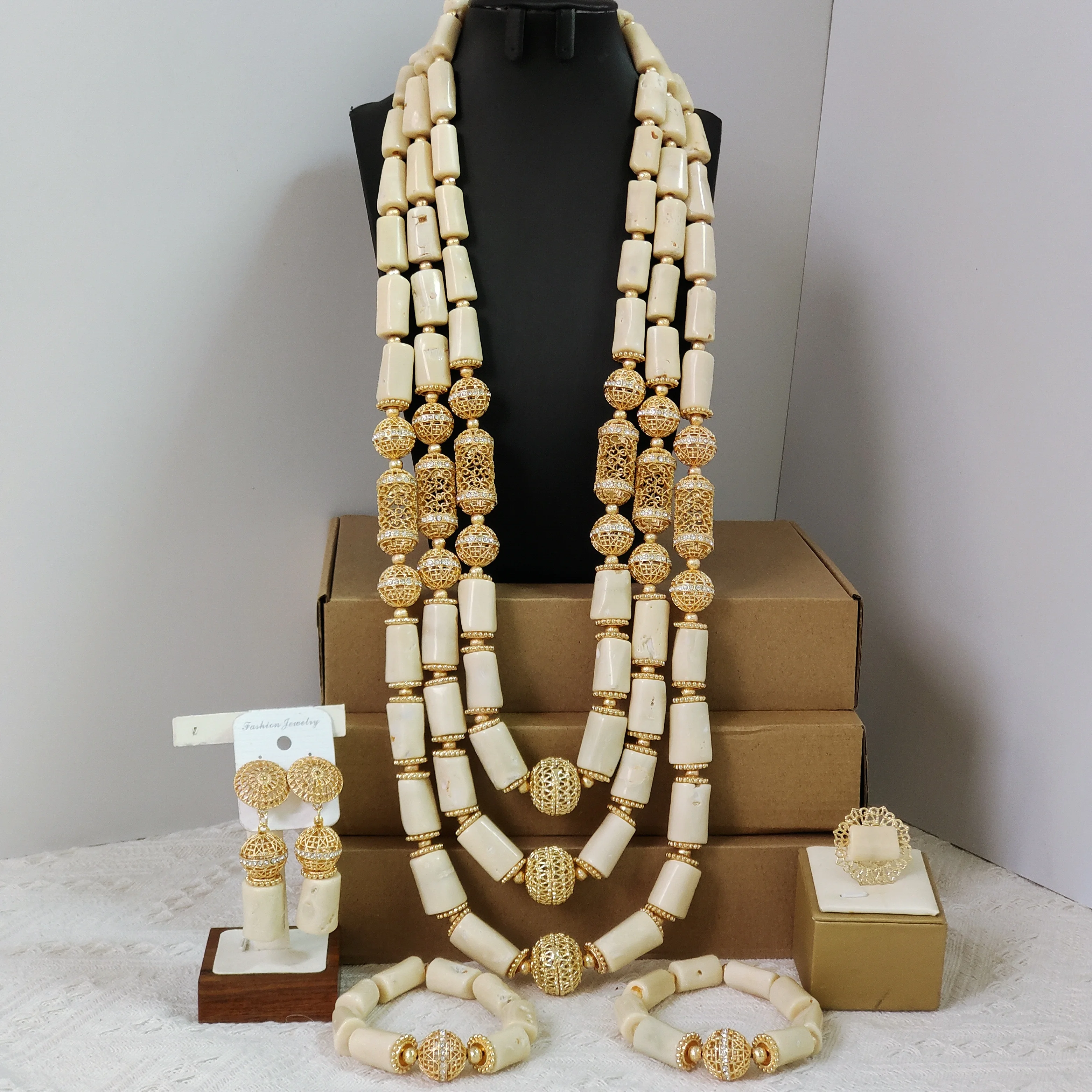 Nigerian Wedding Necklace 3Layers Natural Whtie Coral Beads Jewelry Set
Nigerian Wedding Necklace 3Layers Natural Whtie Coral Beads Jewelry Set