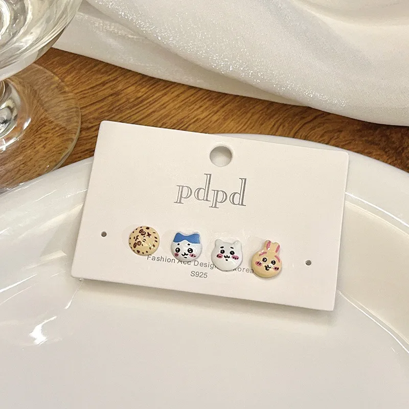 4pcs/set Anime Kawaii Surrounding Earrings Sweet Cute Student Hachiwares Usagi Cartoon Girl Small Earrings Surprise Gift
4pcs/set Anime Kawaii Surrounding Earrings Sweet Cute Student Hachiwares Usagi Cartoon Girl Small Earrings Surprise Gift