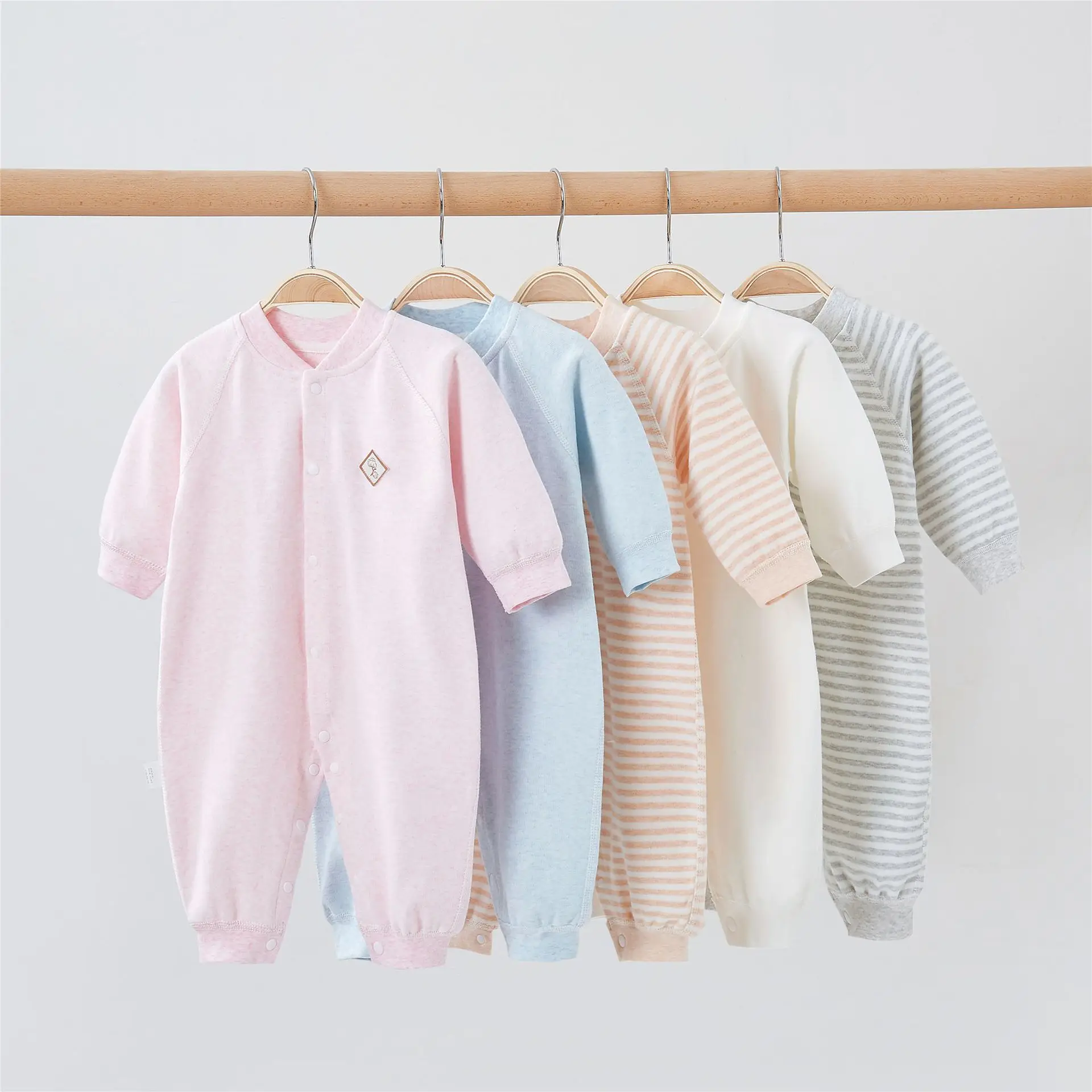 Baby Onesies, Spring and Autumn Velvet Cotton, Boneless Baby Clothes, Base Autumn Clothes, Newborn Clothes
Baby Onesies, Spring and Autumn Velvet Cotton, Boneless Baby Clothes, Base Autumn Clothes, Newborn Clothes