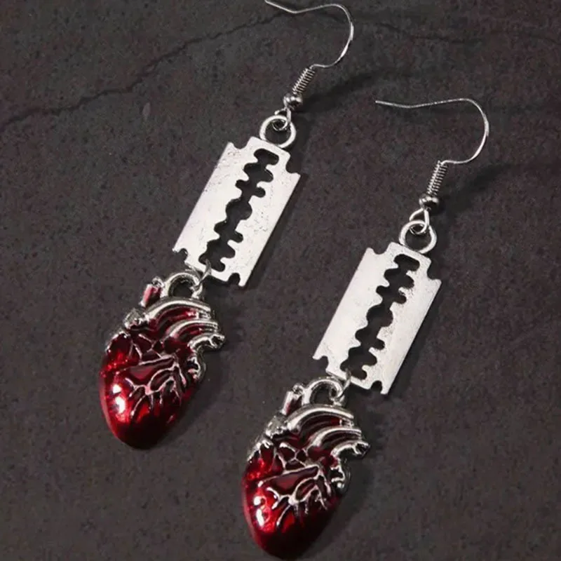 Vintage Gothic Red Heart Design Pendant Funny Party Graduation Season Back to School Season Jewelry
Vintage Gothic Red Heart Design Pendant Funny Party Graduation Season Back to School Season Jewelry