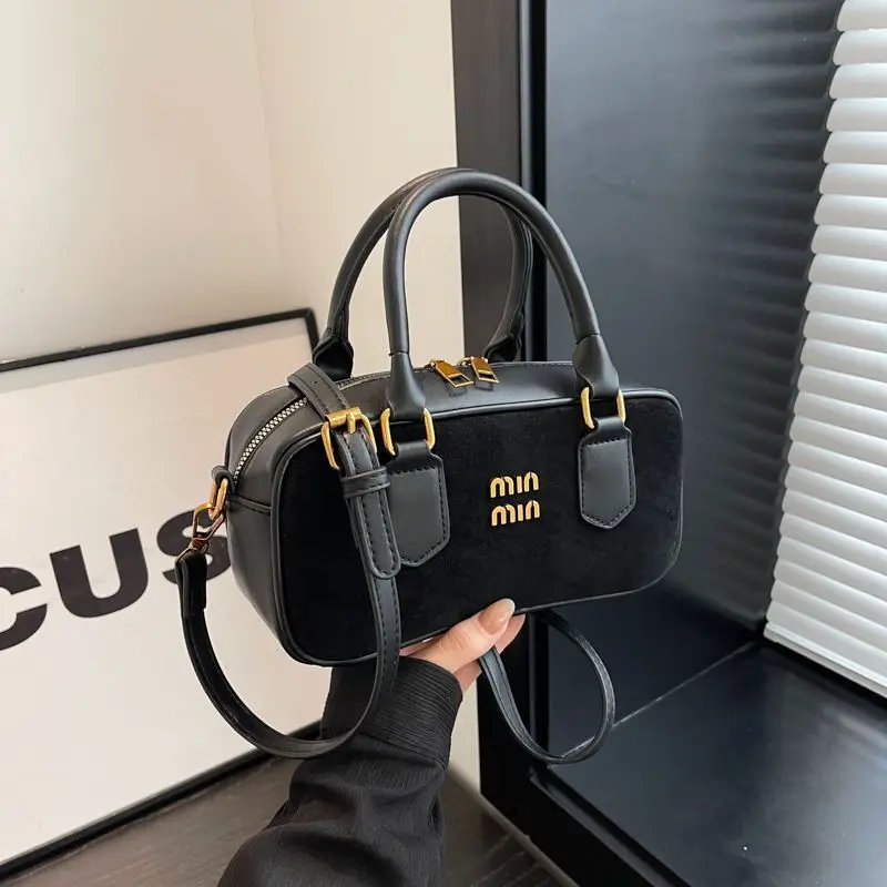 Trendy Vintage Texture Matte Frosted Bowling Bag for Women New Luxury Shoulder Crossbody Mini Boston Packs
Trendy Vintage Texture Matte Frosted Bowling Bag for Women New Luxury Shoulder Crossbody Mini Boston Packs