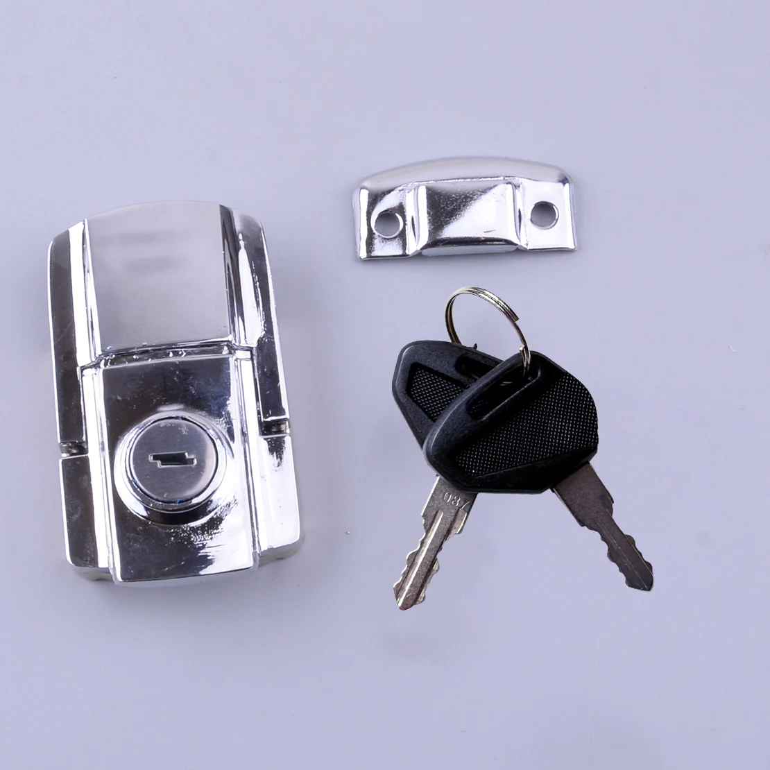 NEW Silver Motorcycle Tail Box Storage Case Rear Trunk Luggage Lock with 2 Keys Fit for Big Sheep Replacement
NEW Silver Motorcycle Tail Box Storage Case Rear Trunk Luggage Lock with 2 Keys Fit for Big Sheep Replacement