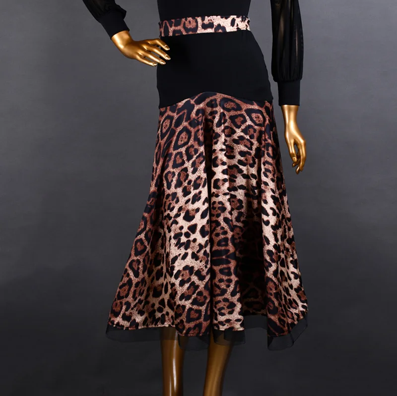 Юбка для современного танца с запахом на бедрах, тренировочная одежда «рыбий хвост», длинная юбка для национальных танцев, вальса, 1900, женское танцевальное платье
Юбка для современного танца с запахом на бедрах, тренировочная одежда «рыбий хвост», длинная юбка для национальных танцев, вальса, 1900, женское танцевальное платье