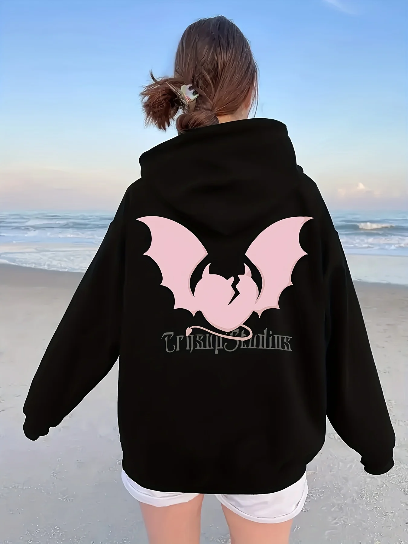 Cute Pink Bat Graphic Printing Autumn and Winter Cotton Hoodie for Men and Women Casual Outdoor Street Sports Training Brand
Cute Pink Bat Graphic Printing Autumn and Winter Cotton Hoodie for Men and Women Casual Outdoor Street Sports Training Brand