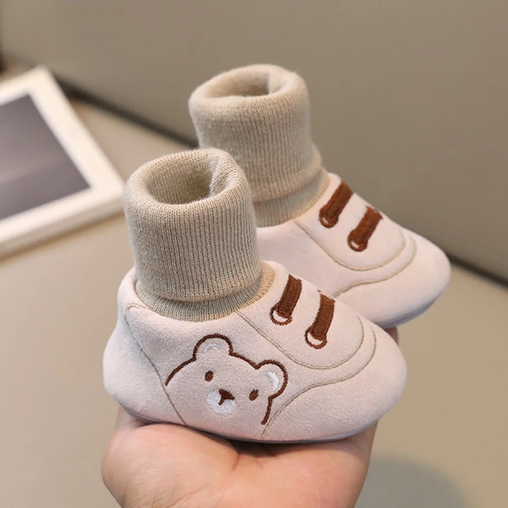 Soft Rubber Sole Walker Shoes Cartoon Design Non-Slip Infant Shoes Breathable Wear-resistant Unisex Floor Sneaker
Soft Rubber Sole Walker Shoes Cartoon Design Non-Slip Infant Shoes Breathable Wear-resistant Unisex Floor Sneaker