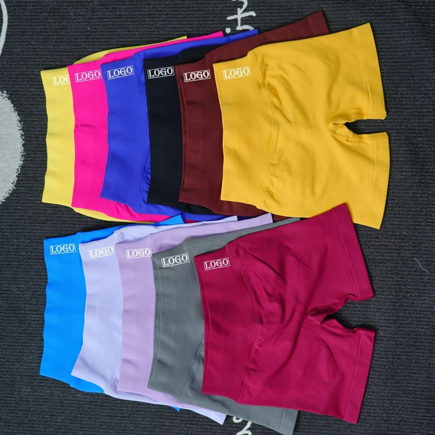 Ignite Shorts with Logo 4.5'' Low Waist Seamless Yoga Shorts Scrunch Bum Gym Shorts Workout Biker Short Stretch Fitness Short
Ignite Shorts with Logo 4.5'' Low Waist Seamless Yoga Shorts Scrunch Bum Gym Shorts Workout Biker Short Stretch Fitness Short