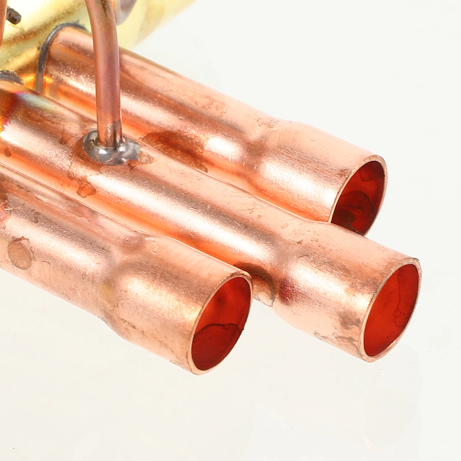 Four Way Reversing For Air Conditioning Wireless Coil Flexible Airflow Control Valve Refrigeration Service Accessory
Four Way Reversing For Air Conditioning Wireless Coil Flexible Airflow Control Valve Refrigeration Service Accessory