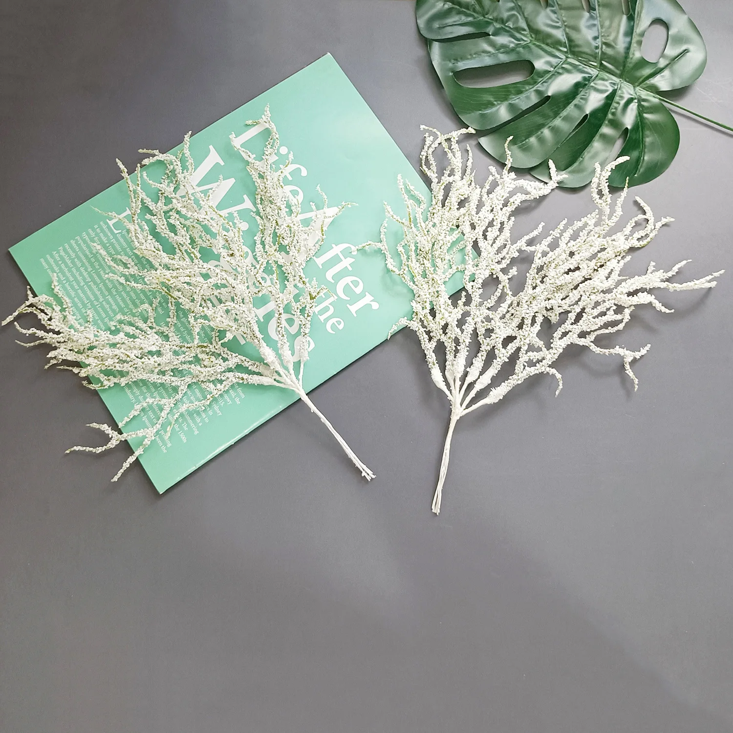 1PCS Artificial Plants DIY Christmas Wreath Home Decor Wedding Party Decorative Flowers Vase Ornamental Flowerpot Fake PE Branch
1PCS Artificial Plants DIY Christmas Wreath Home Decor Wedding Party Decorative Flowers Vase Ornamental Flowerpot Fake PE Branch