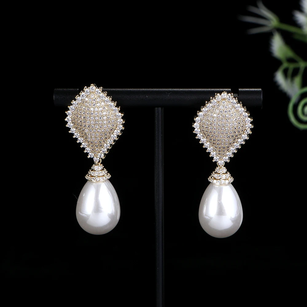 Luxury Pearl Waterdrop Drop Earrings For Women Wedding Cubic Zirconia Dubai Bridal Jewelry A0126
Luxury Pearl Waterdrop Drop Earrings For Women Wedding Cubic Zirconia Dubai Bridal Jewelry A0126