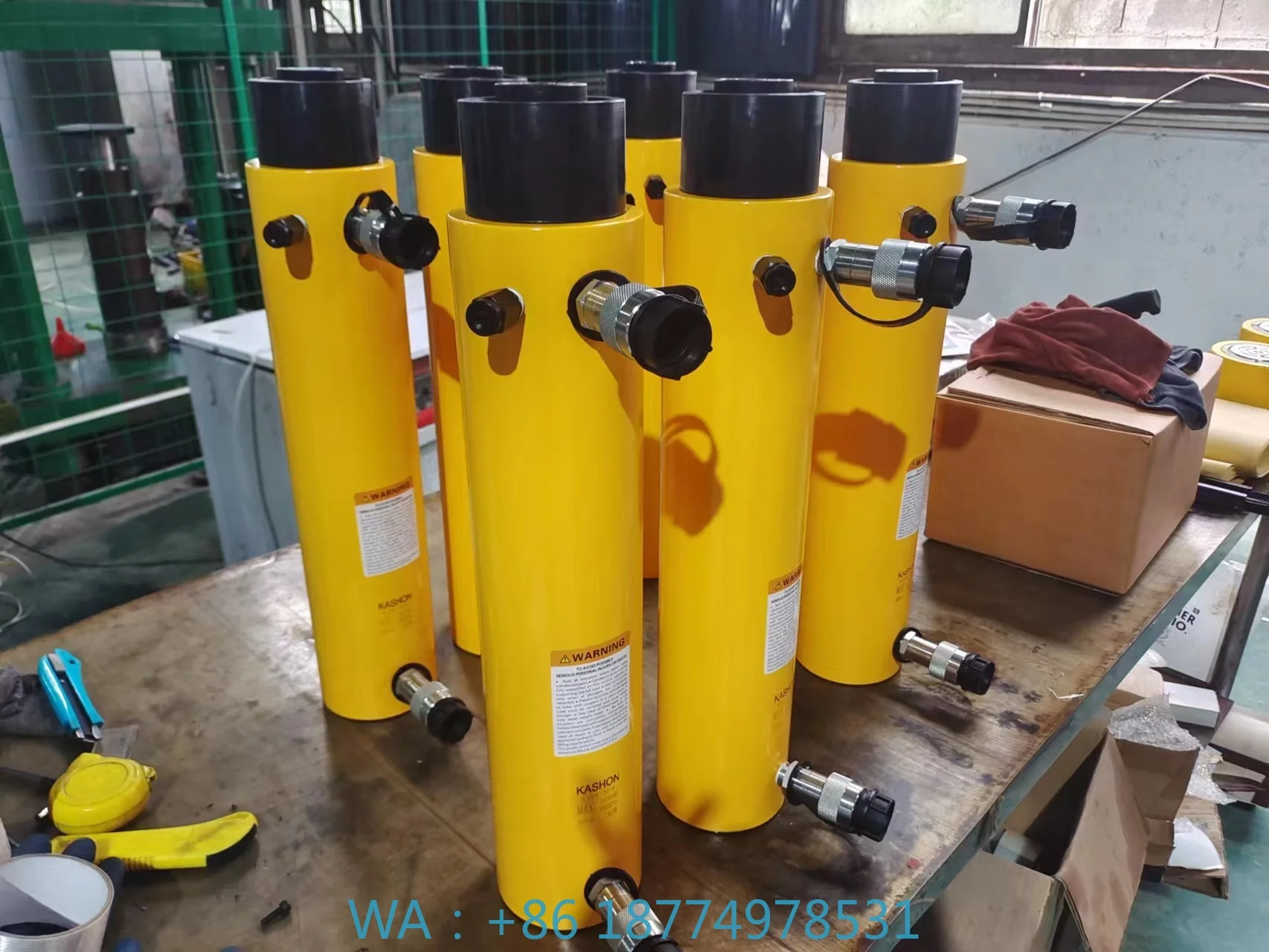 Hydraulic Cylinder Jack with Outside Threads RR-3014 Enerapc Equivalent 700bar 10000psi 30 Ton Double Acting
Hydraulic Cylinder Jack with Outside Threads RR-3014 Enerapc Equivalent 700bar 10000psi 30 Ton Double Acting