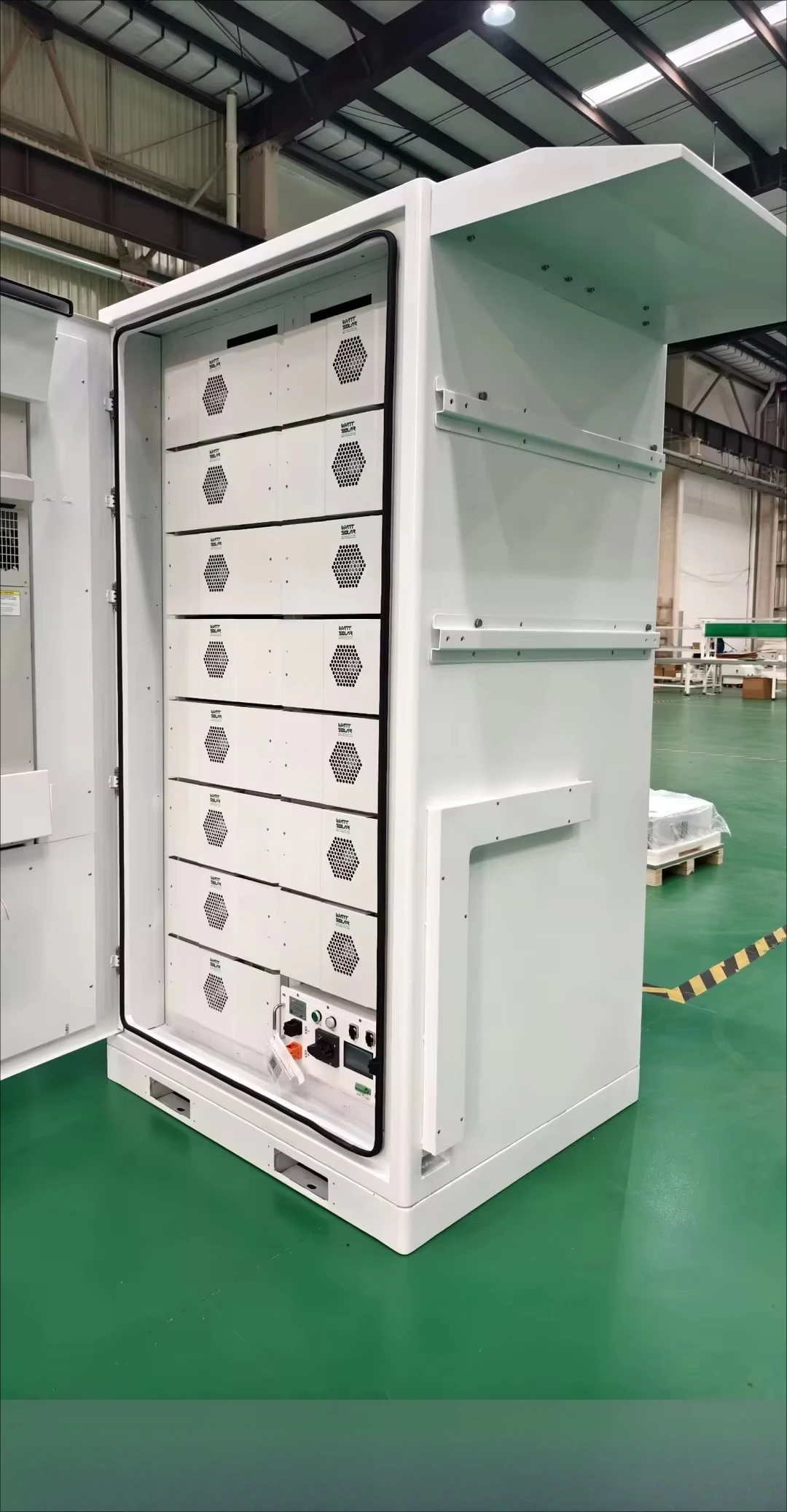 Промышленная аккумуляторная система хранения энергии 241 кВт·ч / 225 кВт·ч LiFePO4 768В с активной балансировкой BMS и инвертором (все в одном)
Промышленная аккумуляторная система хранения энергии 241 кВт·ч / 225 кВт·ч LiFePO4 768В с активной балансировкой BMS и инвертором (все в одном)