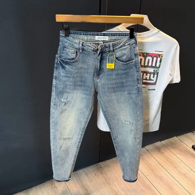 High-end Luxury Man Clothes 2026 Micro Harlan Loose Small Foot Ripped Jeans Men's Summer Thin Tapered Casual Elastic Jeans
High-end Luxury Man Clothes 2026 Micro Harlan Loose Small Foot Ripped Jeans Men's Summer Thin Tapered Casual Elastic Jeans