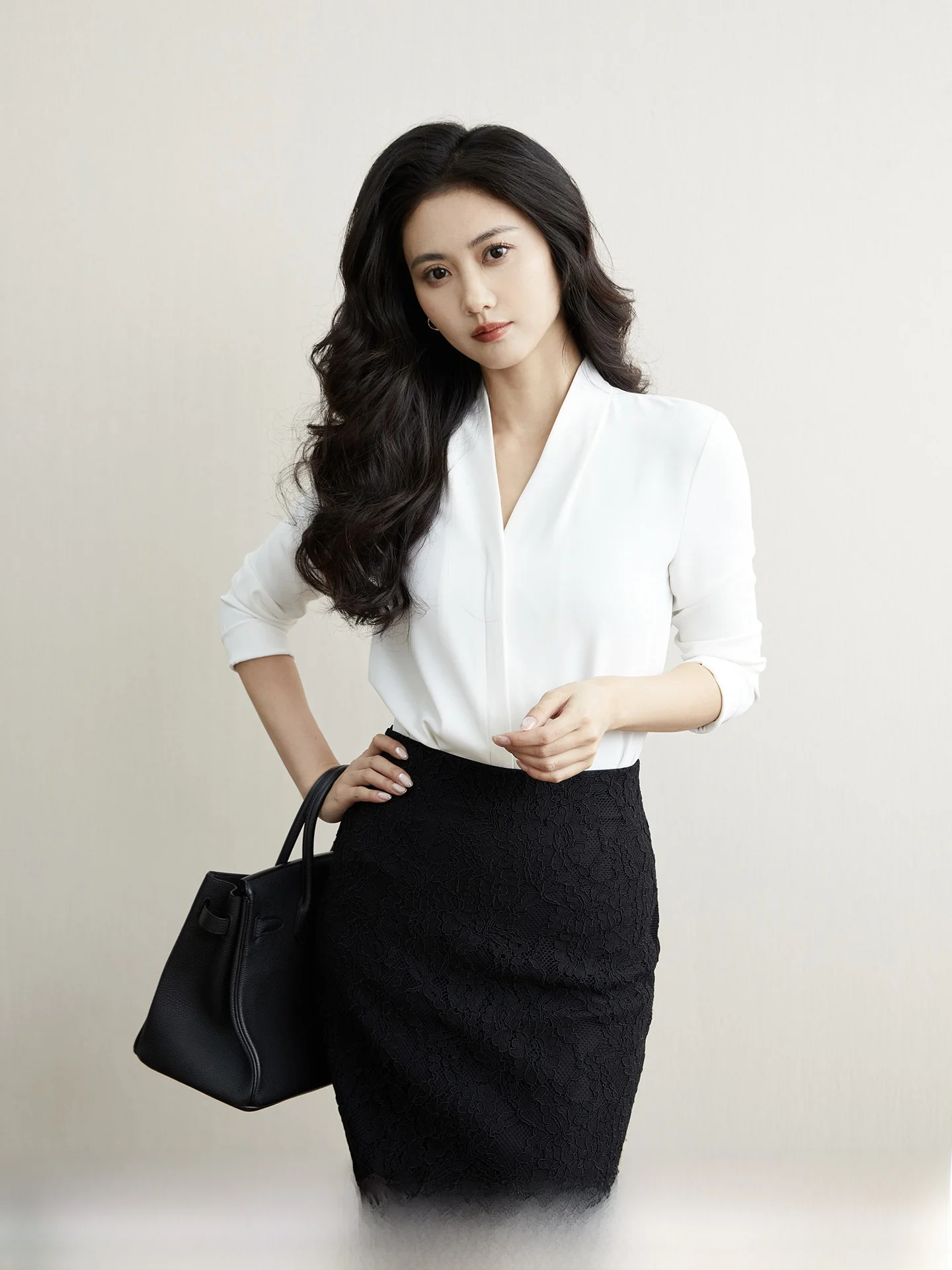 TAIYANG OFFICE White V-neck Long Sleeve Shirt Women's Commute Style Office Wear Polyester Fiber Skin-friendly Breathable
TAIYANG OFFICE White V-neck Long Sleeve Shirt Women's Commute Style Office Wear Polyester Fiber Skin-friendly Breathable
