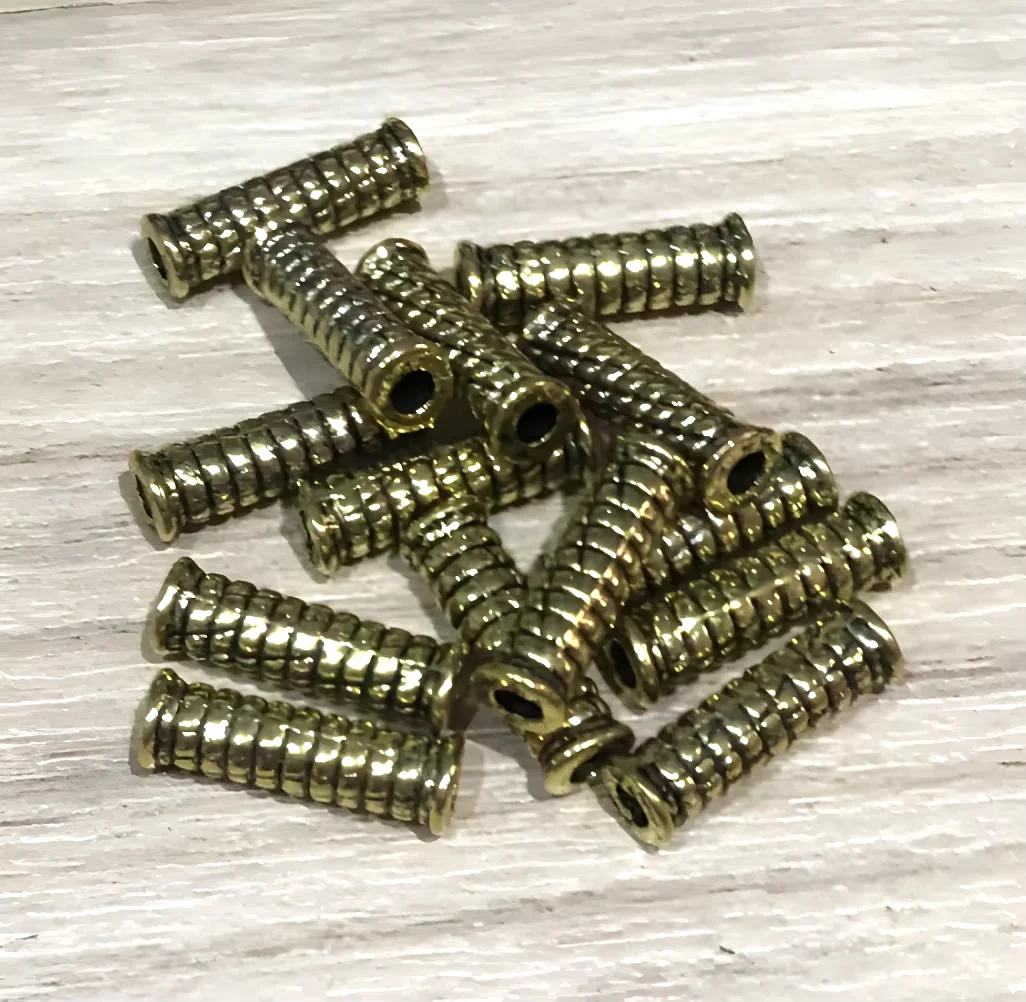 25pcs 14x4.3mm hole 2mm Alloy metal antiqued gold tube spacer beads for Jewelry Making HWH2351
25pcs 14x4.3mm hole 2mm Alloy metal antiqued gold tube spacer beads for Jewelry Making HWH2351