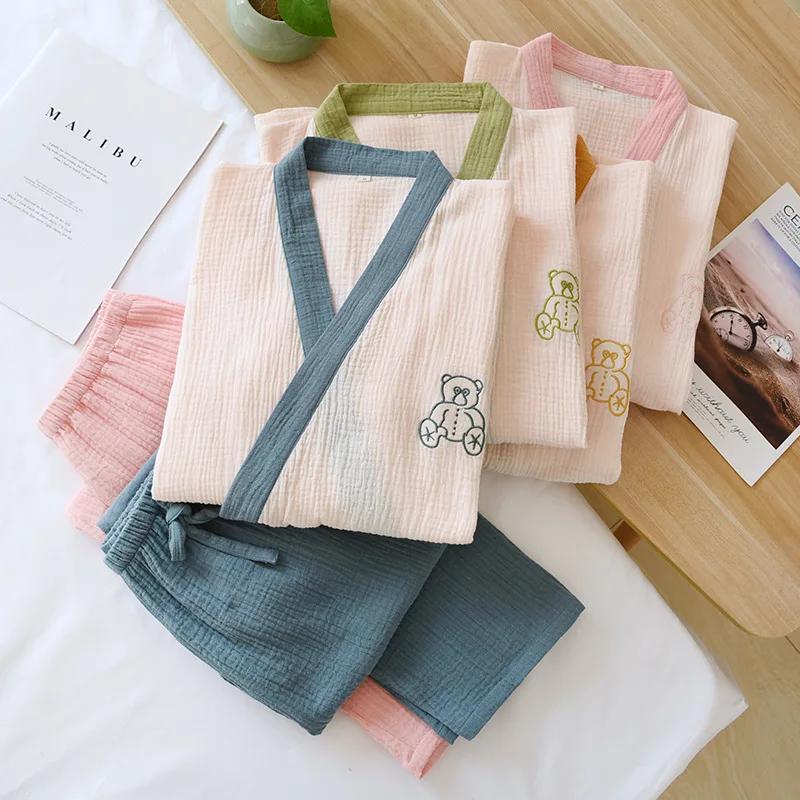 New Crepe Color Matching Kimono Pajamas Women Simple Loose Comfortable Short-sleeved Home Clothes V-Neck Pijama Mujer 2 Piece
New Crepe Color Matching Kimono Pajamas Women Simple Loose Comfortable Short-sleeved Home Clothes V-Neck Pijama Mujer 2 Piece