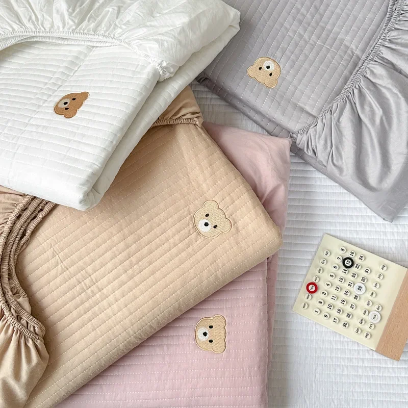 New ins wind pure cotton embroidered mattress padded sheet cotton mattress mattress dust protective cover
New ins wind pure cotton embroidered mattress padded sheet cotton mattress mattress dust protective cover