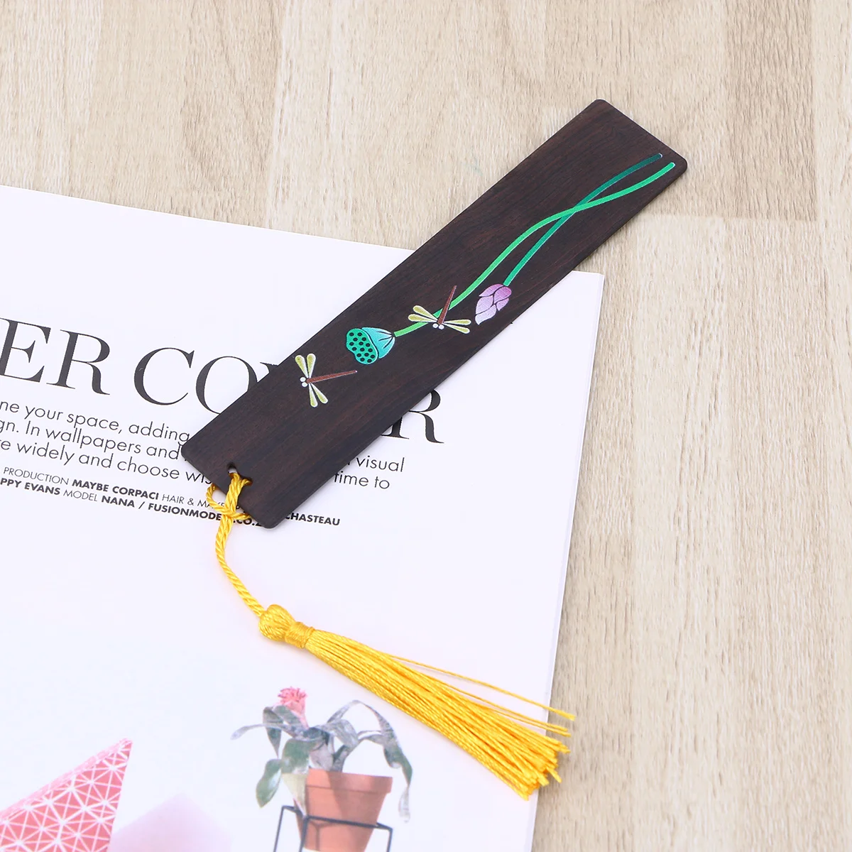 2Pcs Wooden Chinese-Style Bookmark Painted Lotus Dragonfly Handmade Tassel Reading Marker School Office Gift Wooden Bookmark
2Pcs Wooden Chinese-Style Bookmark Painted Lotus Dragonfly Handmade Tassel Reading Marker School Office Gift Wooden Bookmark