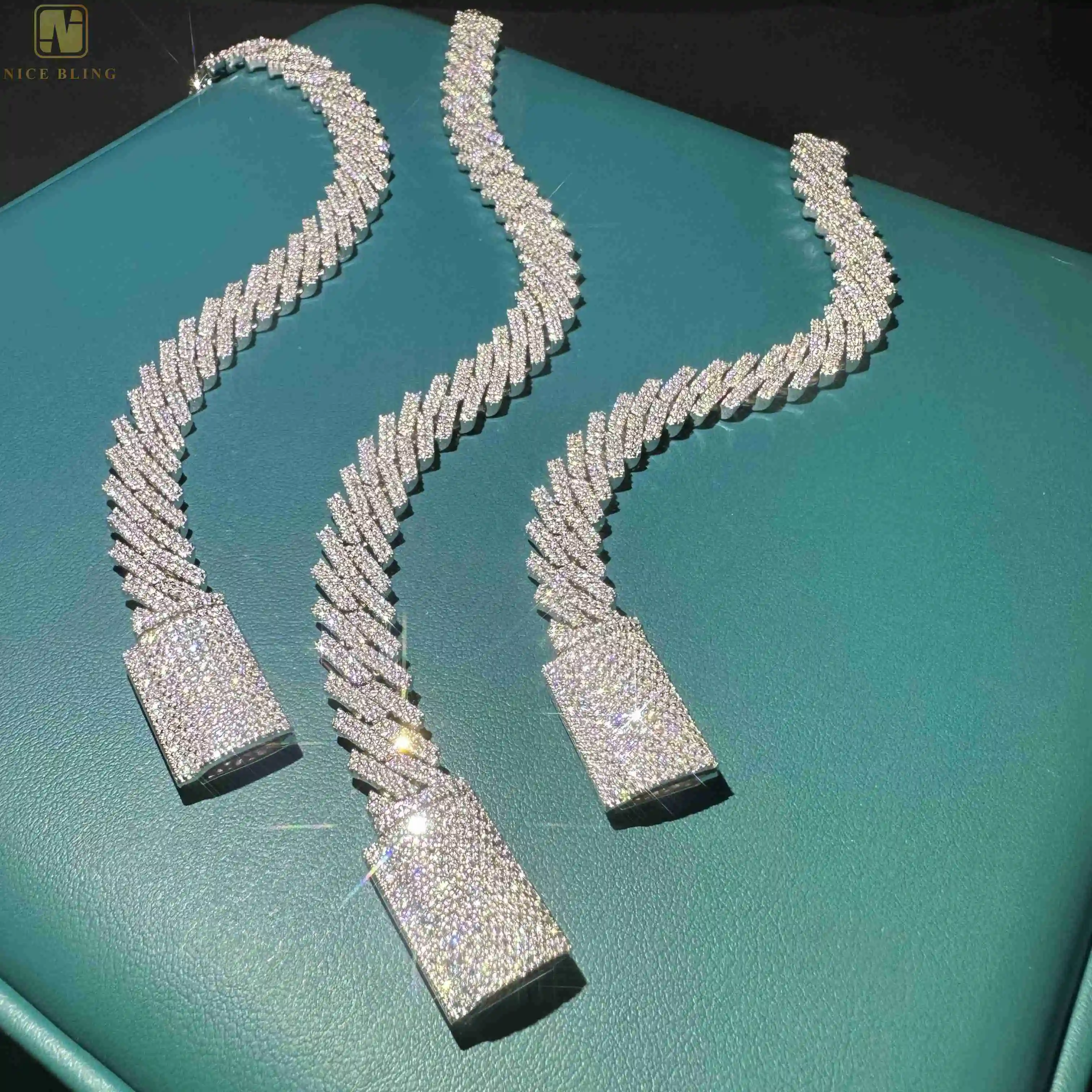 Hip Hop Iced Out Moissanite Diamond Clasp 10k 12k14k Gold Plated S925 Sterling Silver 10mm Miami Cuban Link Chain
Hip Hop Iced Out Moissanite Diamond Clasp 10k 12k14k Gold Plated S925 Sterling Silver 10mm Miami Cuban Link Chain