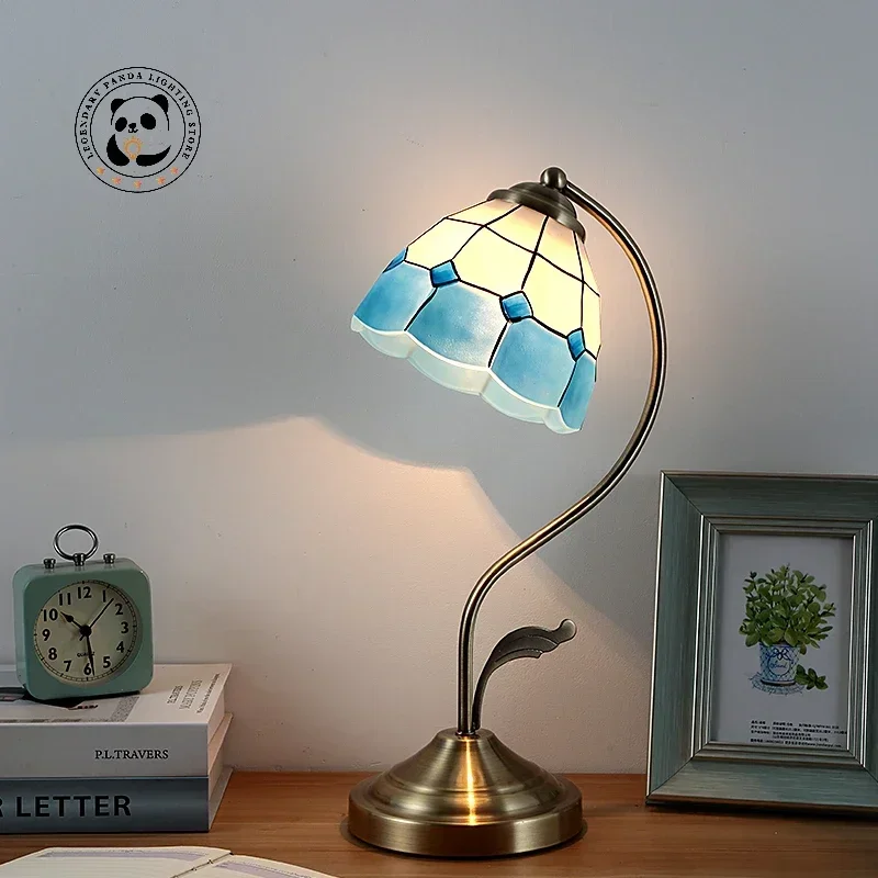 Retro Stained Glass Table Lamp LED Colorful Art Lampshade Mediterranean Style Baroque Table Light Bedroom Bedside Decor Lighting
Retro Stained Glass Table Lamp LED Colorful Art Lampshade Mediterranean Style Baroque Table Light Bedroom Bedside Decor Lighting