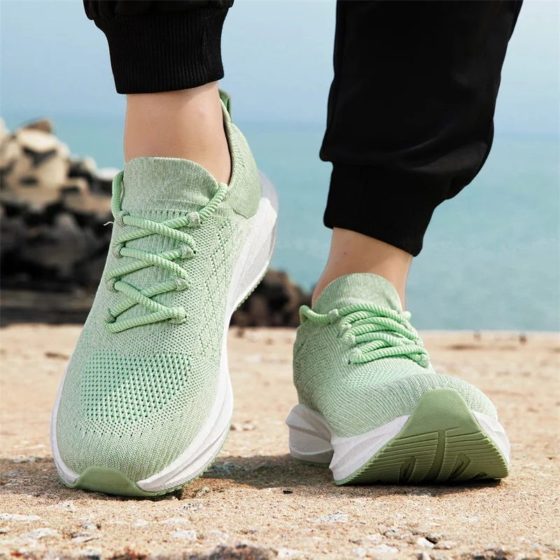 New Men Breathable Mesh Walking Shoes Large Size Running Shoe Casual Sports Lightweight Sock Shoes for Men Women Couple Style
New Men Breathable Mesh Walking Shoes Large Size Running Shoe Casual Sports Lightweight Sock Shoes for Men Women Couple Style