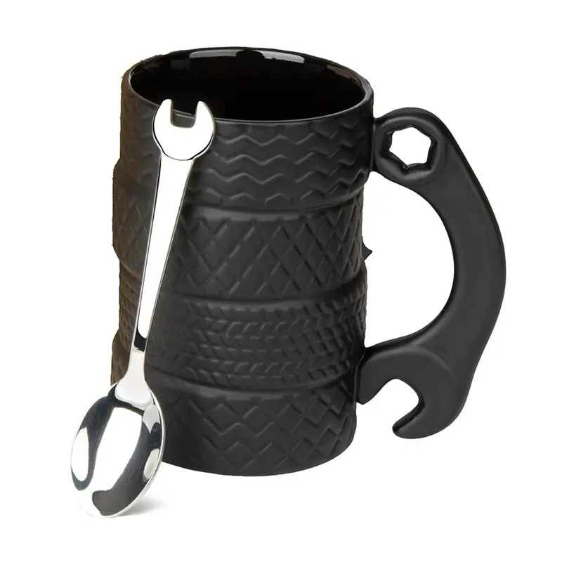 Чашка CQMF-Tyre большой емкости с ложкой, чашка для шин, 3D большая автомобильная чашка с ручкой, кофейные чашки для мужчин
Чашка CQMF-Tyre большой емкости с ложкой, чашка для шин, 3D большая автомобильная чашка с ручкой, кофейные чашки для мужчин