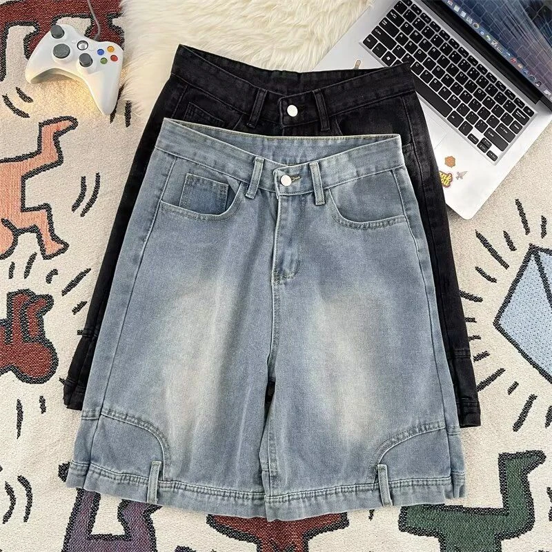 Women's Reverse Design High Waisted Unisex Denim Shorts Girl Vintage Knee Length Trousers Summer Female Fashion Cropped Pants
Women's Reverse Design High Waisted Unisex Denim Shorts Girl Vintage Knee Length Trousers Summer Female Fashion Cropped Pants