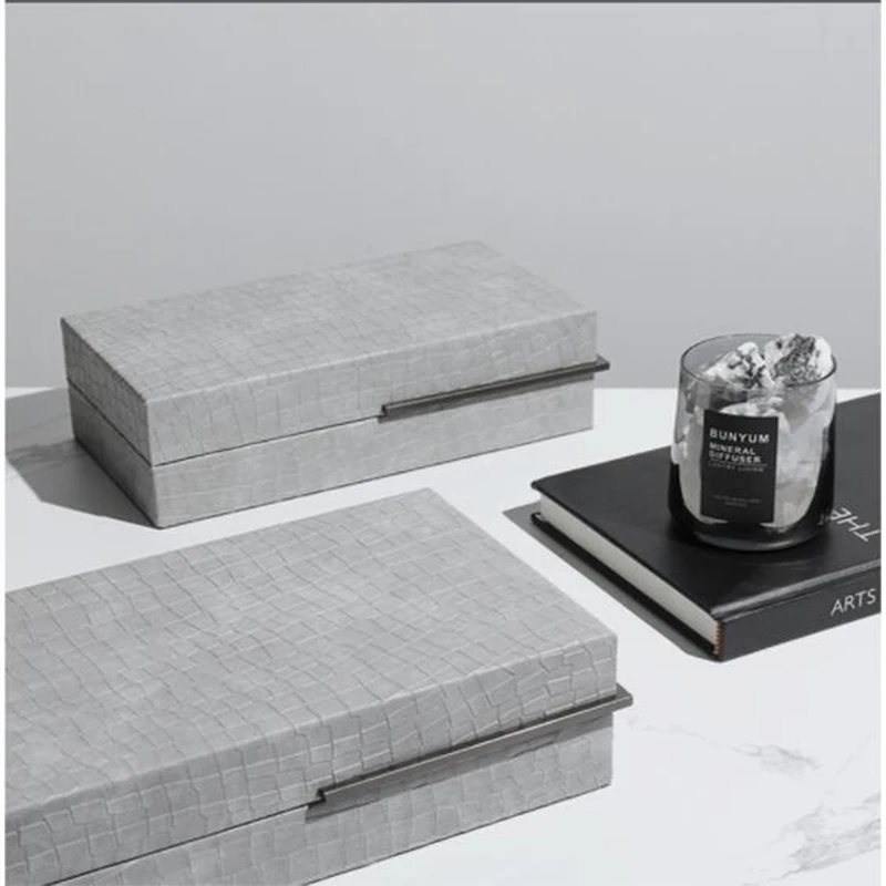 Simple And Modern Home Cloakroom Creative Art Leather Metal Jewelry Storage Box Sales Office Hotel Soft Decoration Box
Simple And Modern Home Cloakroom Creative Art Leather Metal Jewelry Storage Box Sales Office Hotel Soft Decoration Box