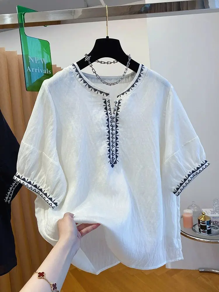 Embroidered White Cotton Short Sleeve Women Blouse 2025 New Style Loose Round Neck Top
Embroidered White Cotton Short Sleeve Women Blouse 2025 New Style Loose Round Neck Top