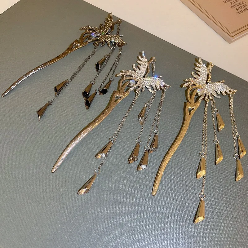 Guochao retro diamond-encrusted butterfly fringed hairpin, antique style, hair on the back of the head, hairpin, light luxury temperament, advanced hair accessories
Guochao retro diamond-encrusted butterfly fringed hairpin, antique style, hair on the back of the head, hairpin, light luxury temperament, advanced hair accessories