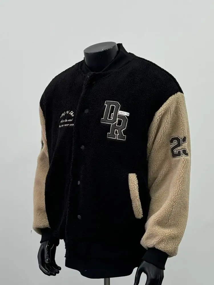 Мужская модная брендовая куртка с вышивкой в американском ретро-стиле, с бейсбольным воротником, из хлопка, с утеплением, зимняя, с отделкой из овечьей шерсти
Мужская модная брендовая куртка с вышивкой в американском ретро-стиле, с бейсбольным воротником, из хлопка, с утеплением, зимняя, с отделкой из овечьей шерсти