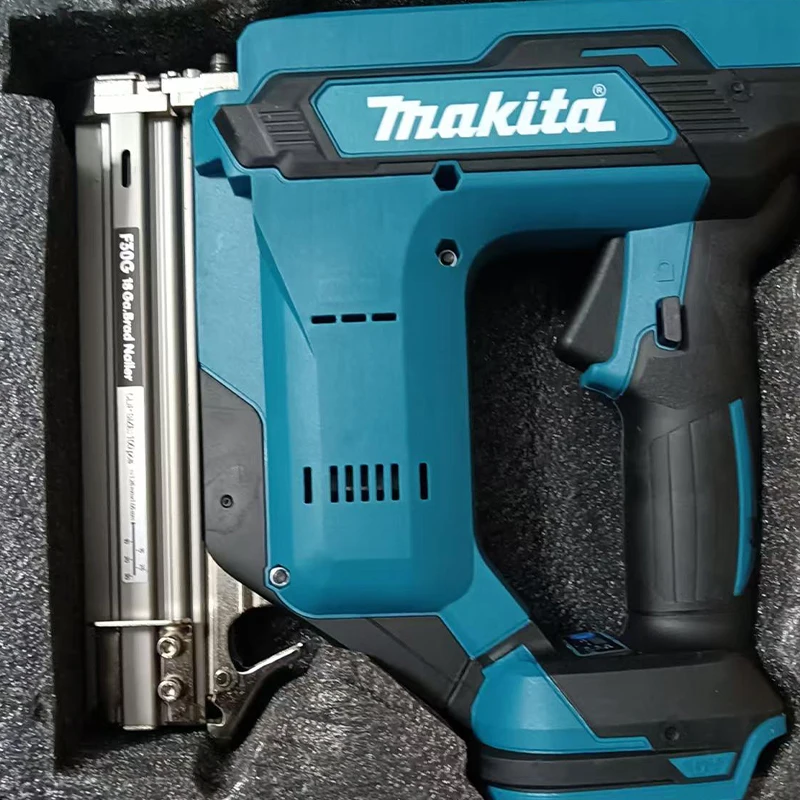 Original Makita DFN350 Cordless Brad Nailer 15-35mm Nails Lightweight Compact for Trim & Finish Carpentry
Original Makita DFN350 Cordless Brad Nailer 15-35mm Nails Lightweight Compact for Trim & Finish Carpentry