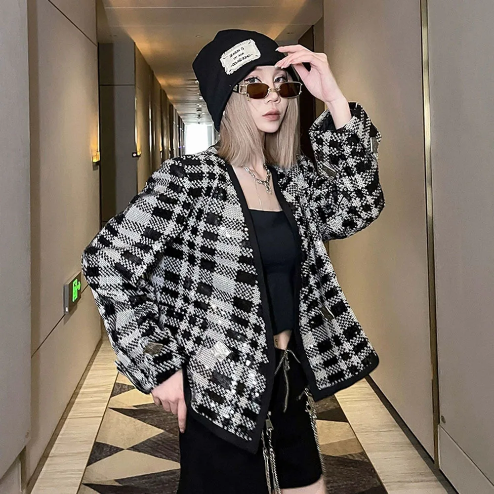 Plaid Sequin Autumn Coat for Women 2024 New Popular Korean Style Vintage Lattice Long Sleeve Jacket Female Casual Outerwear Tops
Plaid Sequin Autumn Coat for Women 2024 New Popular Korean Style Vintage Lattice Long Sleeve Jacket Female Casual Outerwear Tops