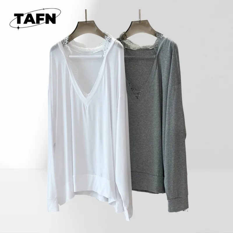 Deep V-neck Stitching Lace Super Loose Long Sleeve High Street Beautiful Simple Women’s Casual Tunic Shirt Long Sleeve AG1420 
Deep V-neck Stitching Lace Super Loose Long Sleeve High Street Beautiful Simple Women’s Casual Tunic Shirt Long Sleeve AG1420