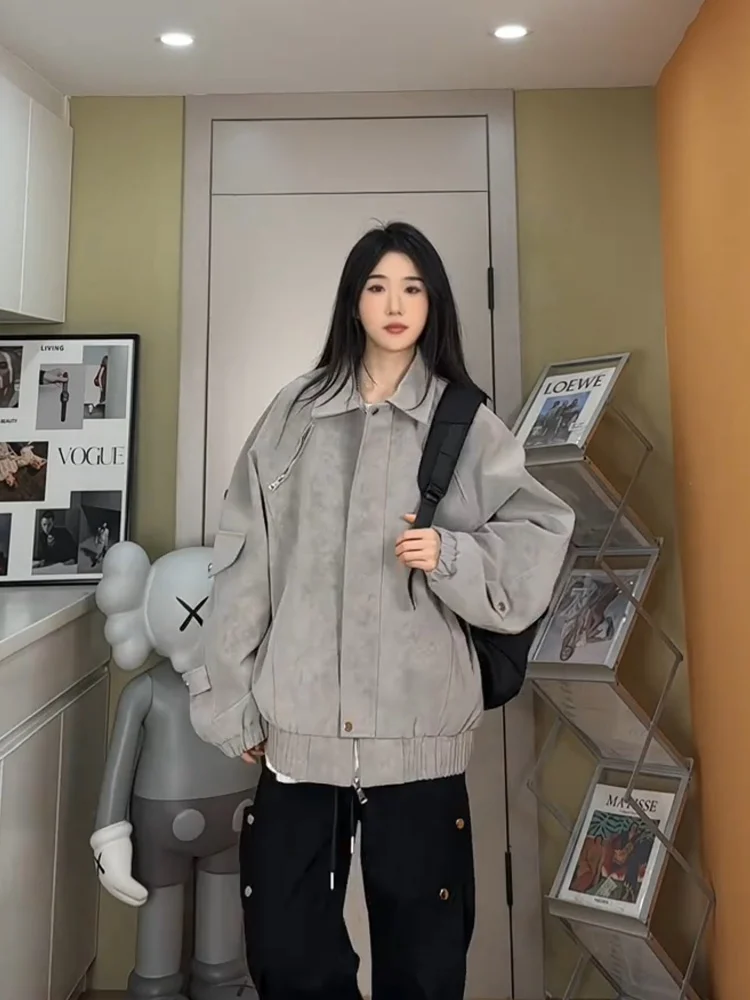 Waed out Double Zipper Dyed Leather Jaet for Men Spring Autumn High Street Sle Baseball Coat Loose Fit Youth Faion
Waed out Double Zipper Dyed Leather Jaet for Men Spring Autumn High Street Sle Baseball Coat Loose Fit Youth Faion