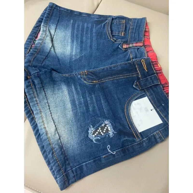 Y2k Shorts Plaid Splicing Denim Super Shorts Summer Low Waist Slim-fit Curled Hip-wrapped Hot Pants
Y2k Shorts Plaid Splicing Denim Super Shorts Summer Low Waist Slim-fit Curled Hip-wrapped Hot Pants