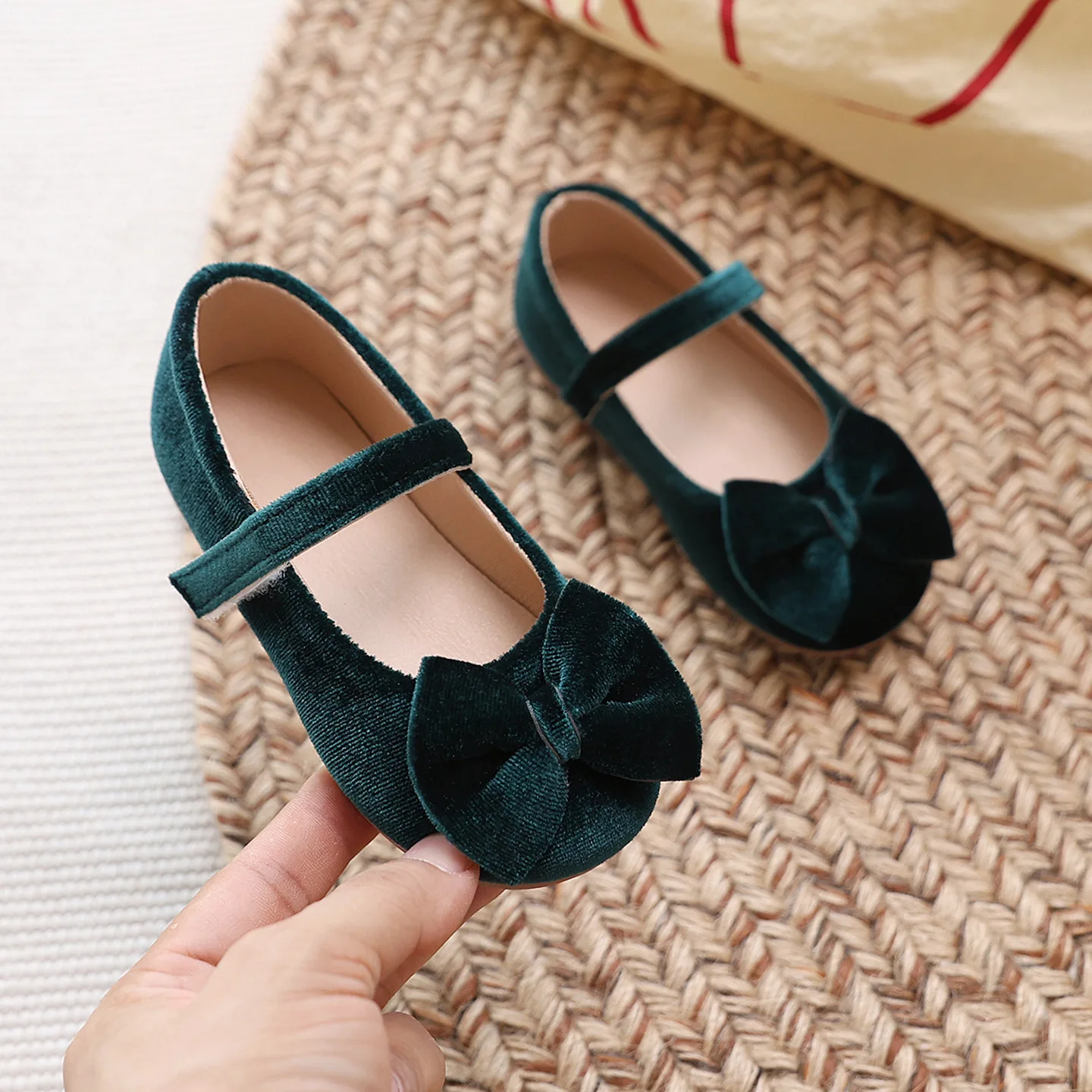 Bowknot Fashion Kids Causal Ballet Flat Shoes Soft New Girl Princess Shoes Spring Autumn Round-toe Children's Leather Shoes
Bowknot Fashion Kids Causal Ballet Flat Shoes Soft New Girl Princess Shoes Spring Autumn Round-toe Children's Leather Shoes