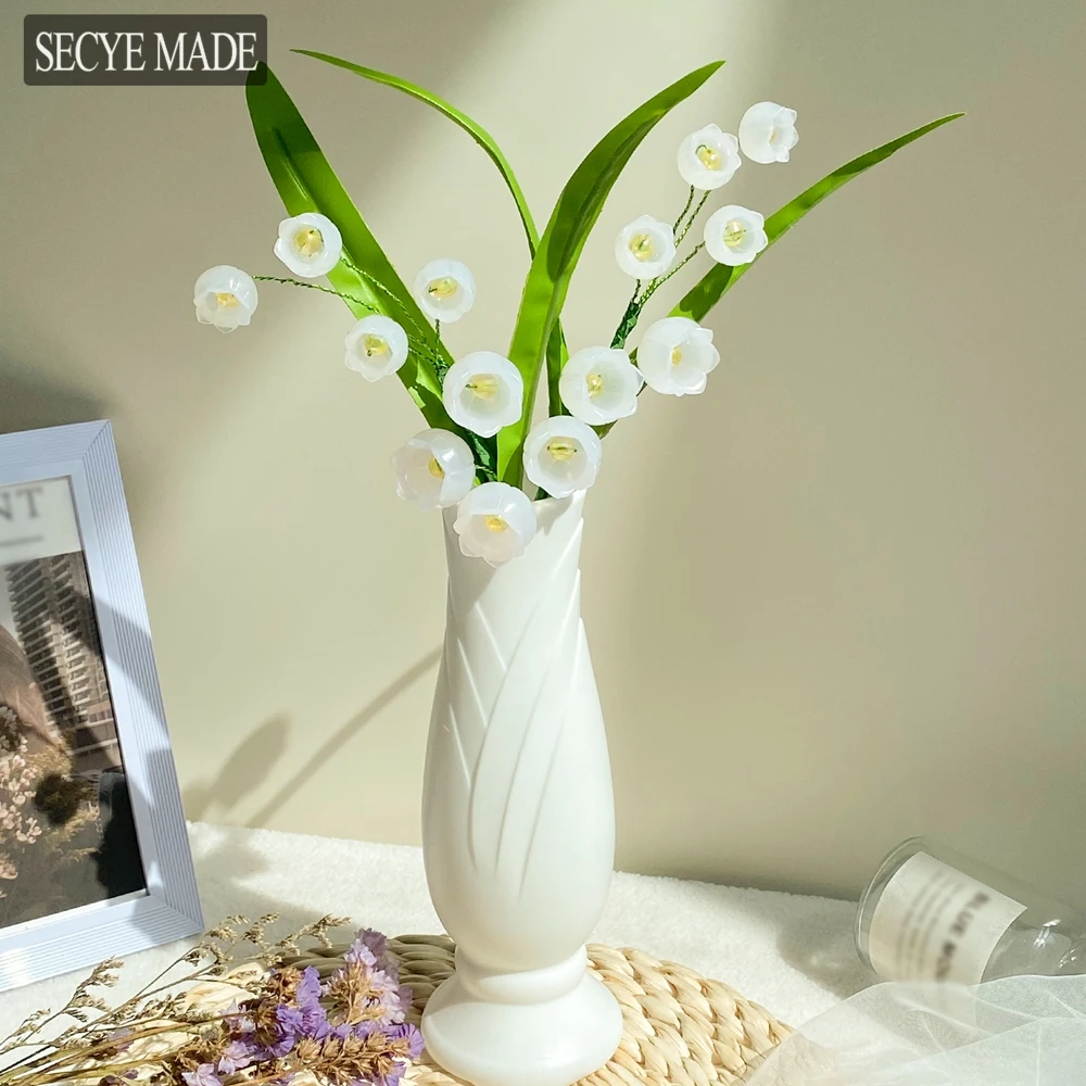 1PCS Artificial Lily of the Valley Bouquet Handmade Bead Simulation Flower Home Decoration Art Ornament Gift for Friends K101
1PCS Artificial Lily of the Valley Bouquet Handmade Bead Simulation Flower Home Decoration Art Ornament Gift for Friends K101
