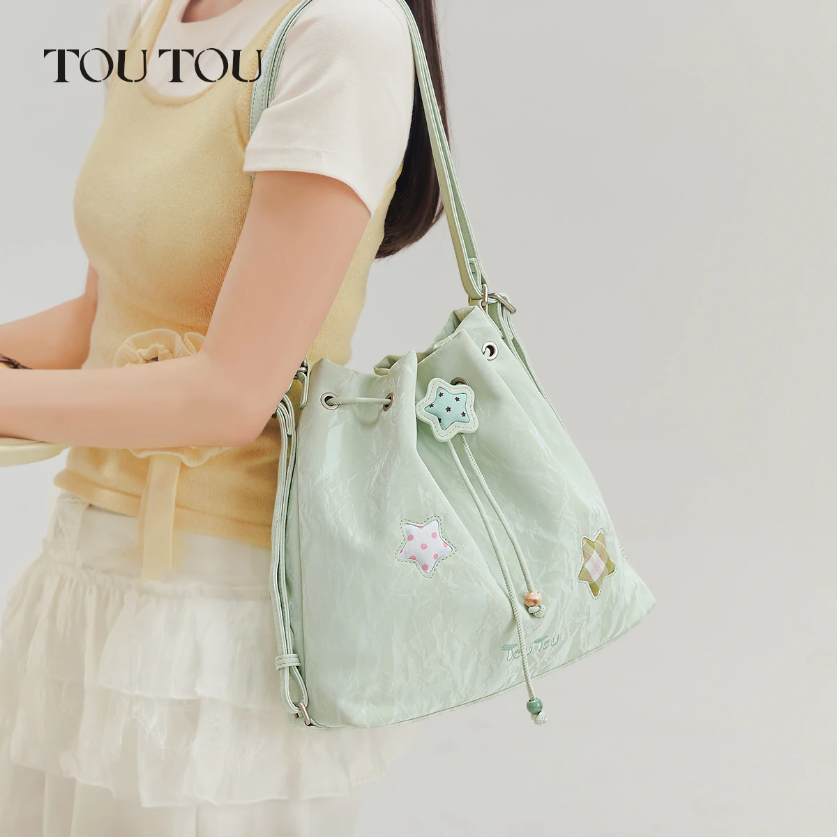 Сумка-тоут toutou New Star на шнурке, большая вместительная рабочая сумка через плечо, регулируемая для ношения под мышкой и как рюкзак, оригинальная брендовая сумка
Сумка-тоут toutou New Star на шнурке, большая вместительная рабочая сумка через плечо, регулируемая для ношения под мышкой и как рюкзак, оригинальная брендовая сумка