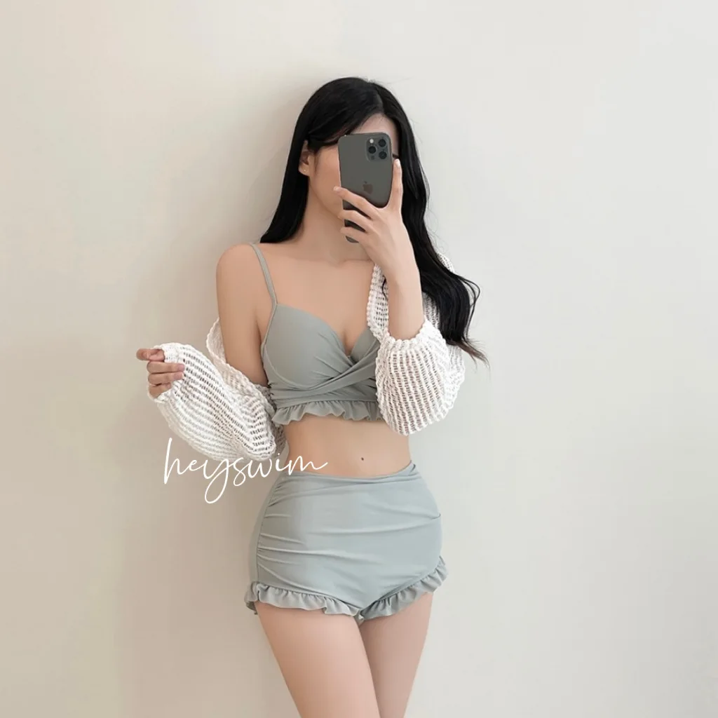 2024 New Swimming Suit Women's Three Piece Set Sexy Slimming Conservative Bikini Swimsuit
2024 New Swimming Suit Women's Three Piece Set Sexy Slimming Conservative Bikini Swimsuit