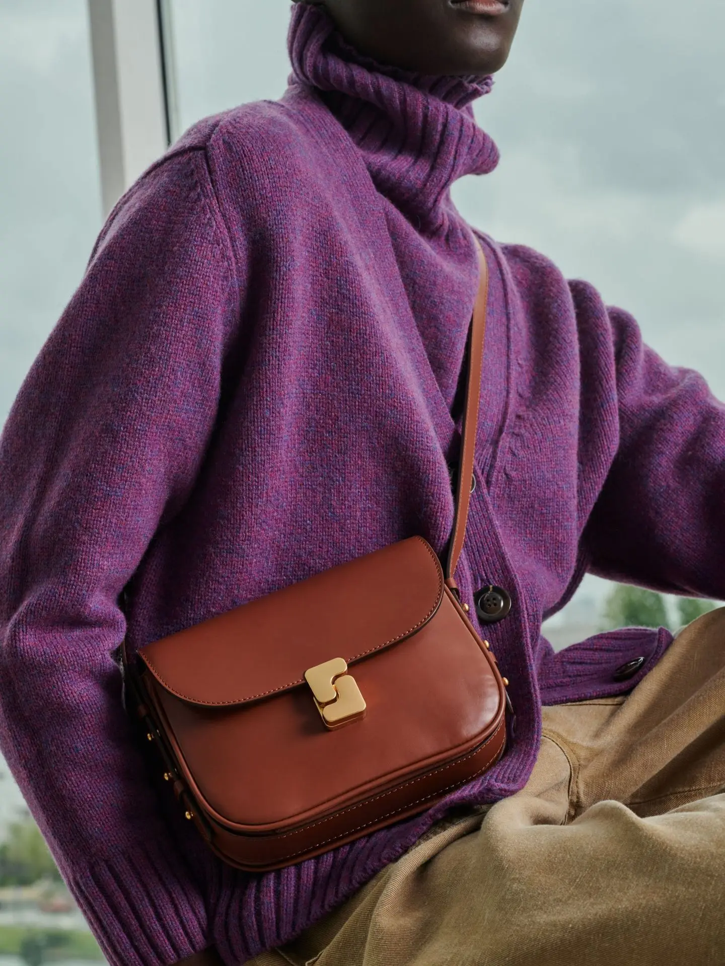 SOE 2025 UR Hot Ladies Small Square Genuine Leather Shoulder Crossbody Bag High Quality Luxury Versatile Casual Office
SOE 2025 UR Hot Ladies Small Square Genuine Leather Shoulder Crossbody Bag High Quality Luxury Versatile Casual Office